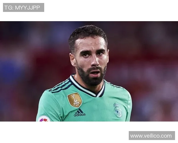 回顾前几年的足球明星风云人物与他们的辉煌成就与影响力