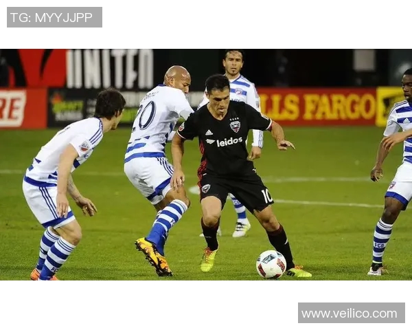 Fc达拉斯与白帽的激烈对决揭示足球战术与团队合作的重要性 Fc达拉斯与白帽的激烈对决揭示足球战术与团队合作的重要性